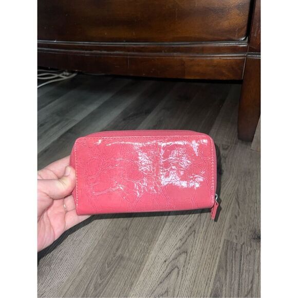 Pink Woman’s Zip Around Wallet - Picture 1 of 13